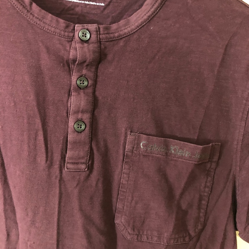 Calvin Klein shorts sleeves shirt with a pocket